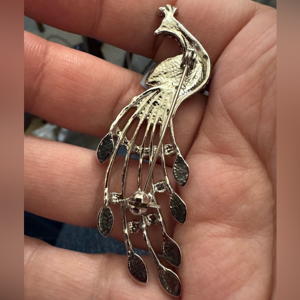 Peacock colorful brooch on silver tone metal, EUC. - Picture 3 of 4